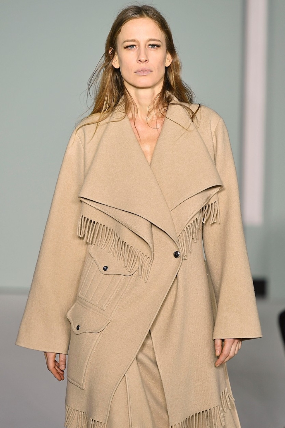 Zbog rata postala manekenka (FOTO)