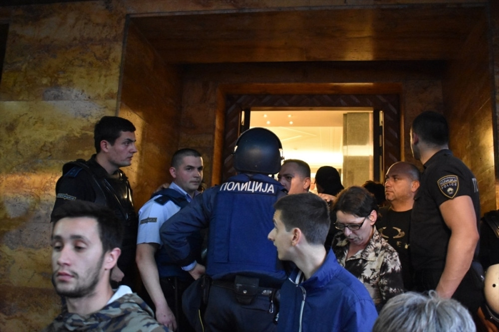 Suspendovano još 15 policajaca i visoki starešina u MUP