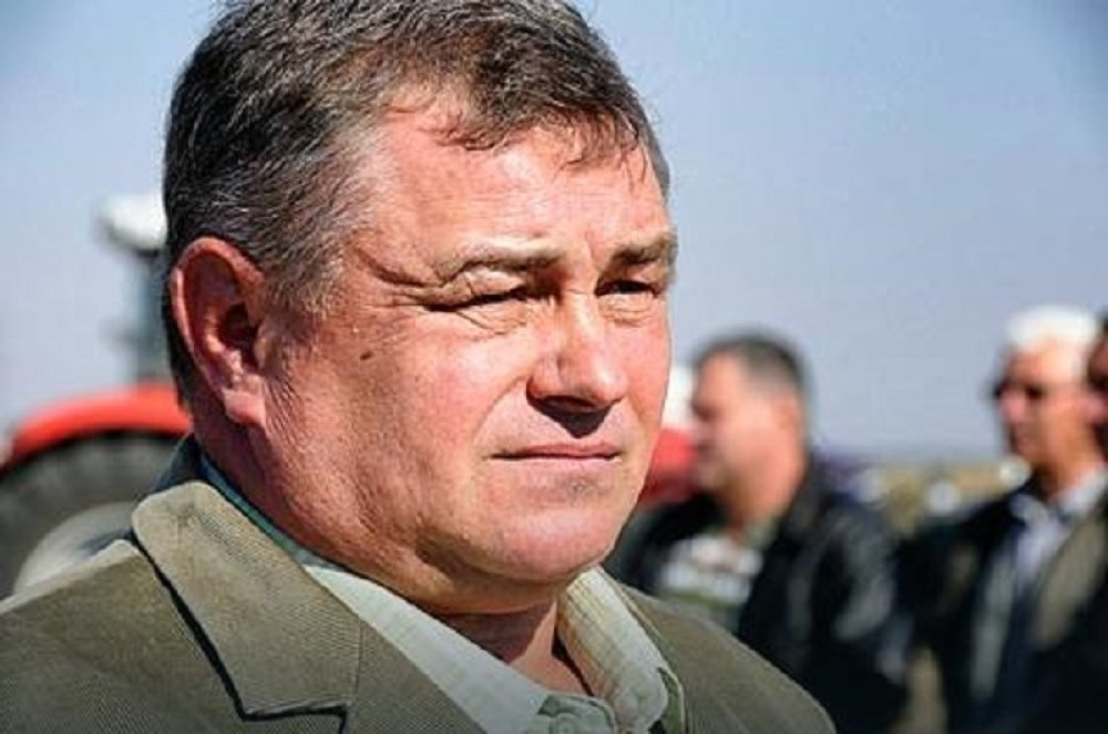 Ubijeni biznismen i nepokretna žena, ranjena njena ćerka!