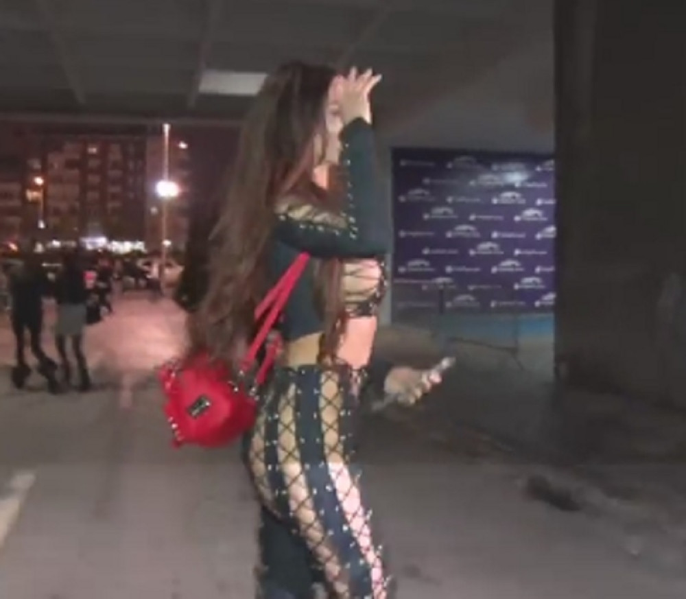 Soraja došla gola na Lukasov koncert! (VIDEO)