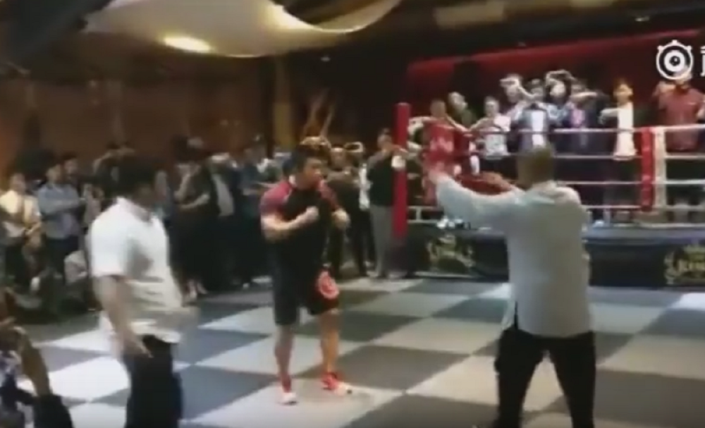 MMA borac protiv taj či majstora: trajalo je 10-ak sekundi! (VIDEO)