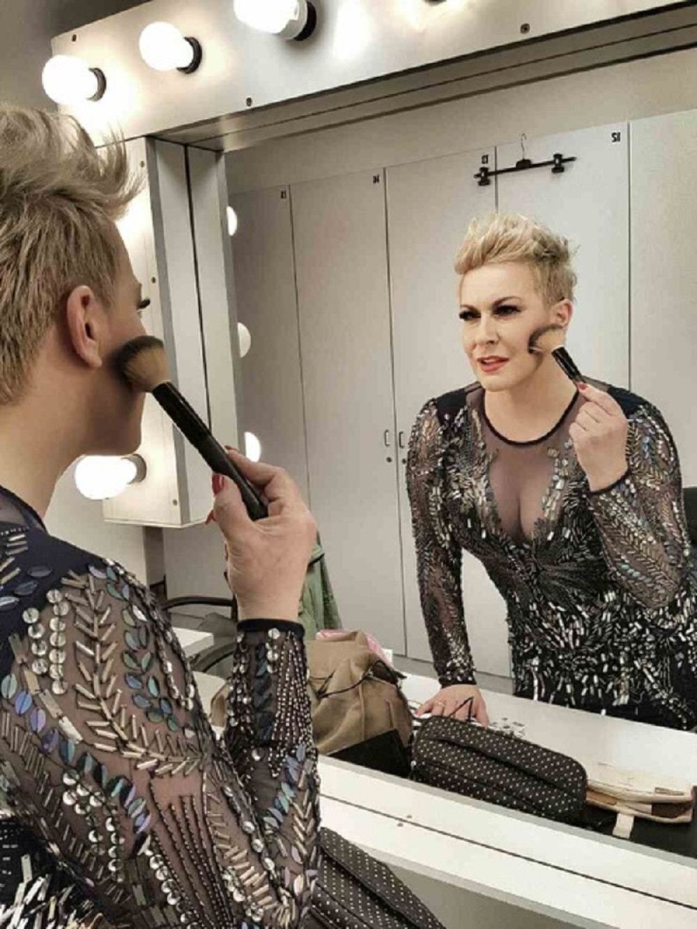 Kolonija večeras nastupa u Beogradu!