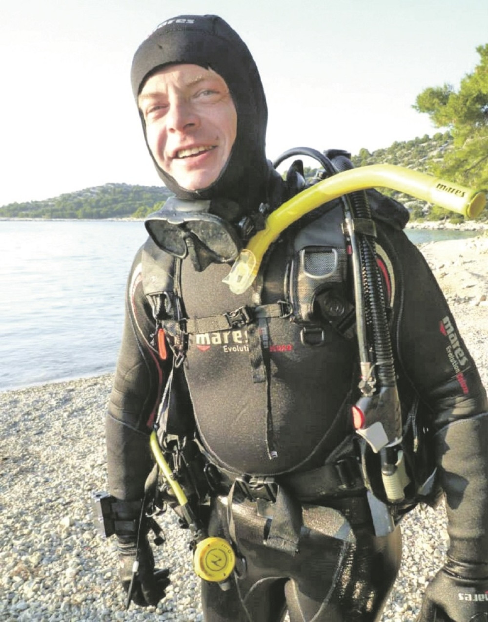 Vlada se udavio posle udarca!