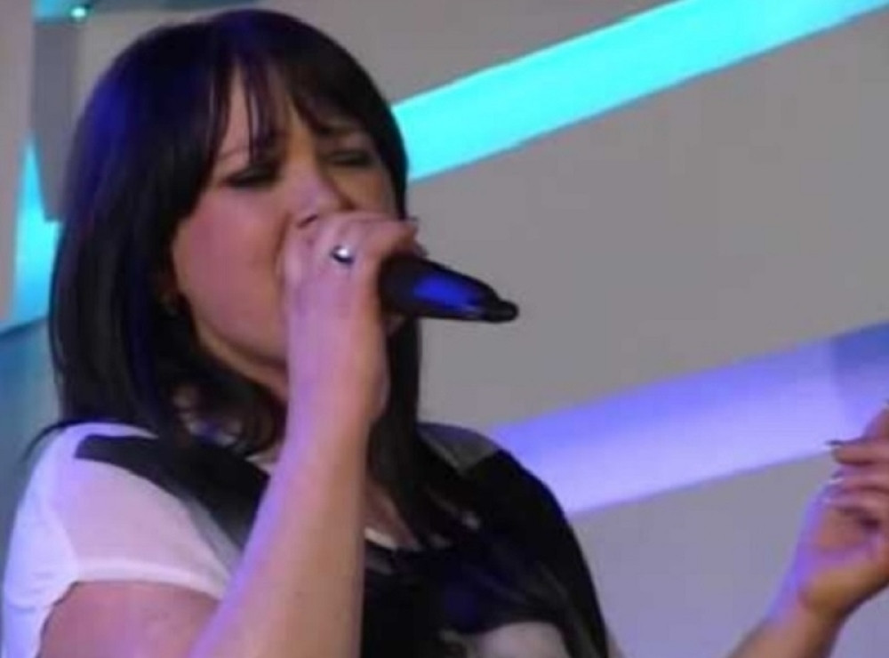 Bivša zvezda Granda ima moćan glas, a nije napravila ogromnu karijeru! (FOTO/VIDEO)