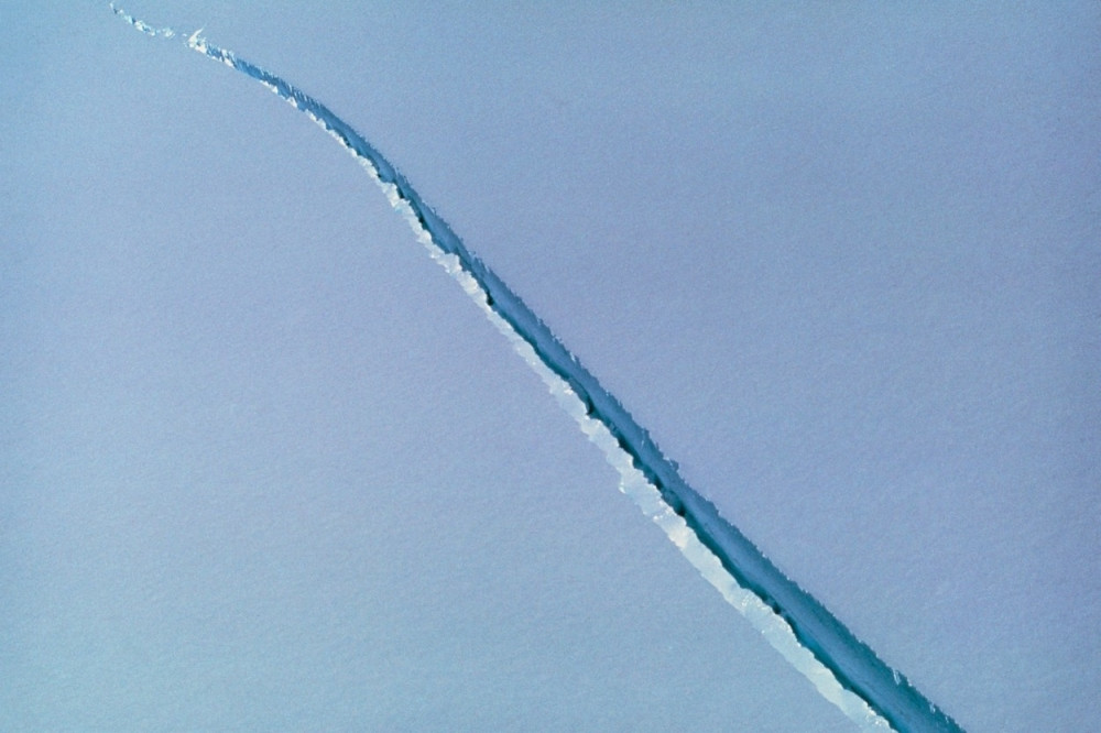 Moguće pucanje Antarktika!