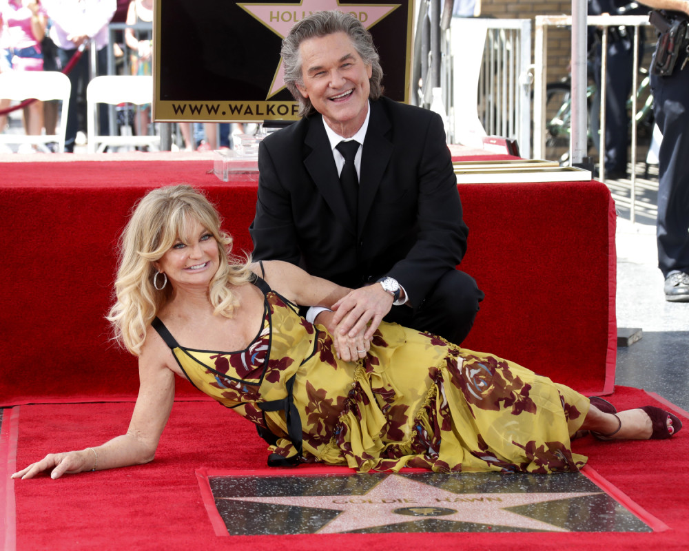 Čuveni par dobio zvezde na Bulevaru slavnih (FOTO)