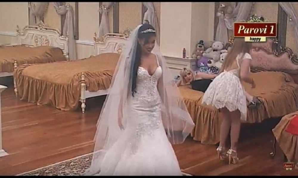 SVADBA UŽIVO~Aleksandra pobegla sa svadbe? (FOTO+VIDEO)