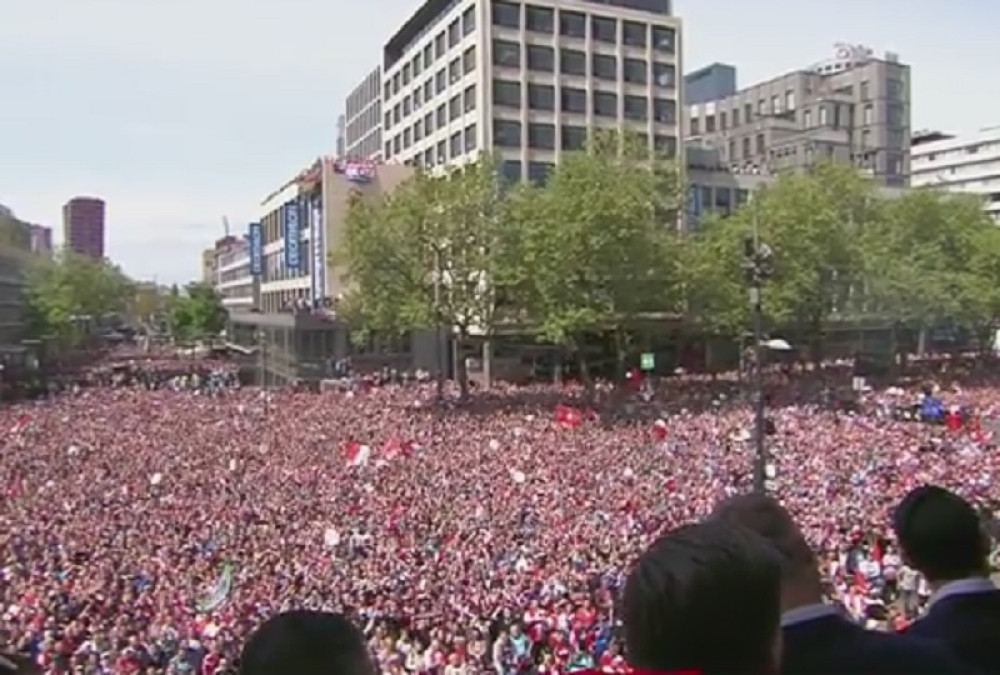 Oko 150.000 građana proslavilo titulu Fejenorda (VIDEO)