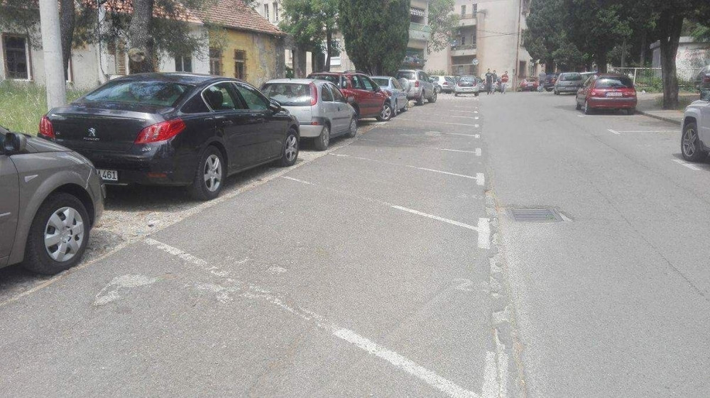 Vozači "stipse" zeznuli sve propise! (FOTO)