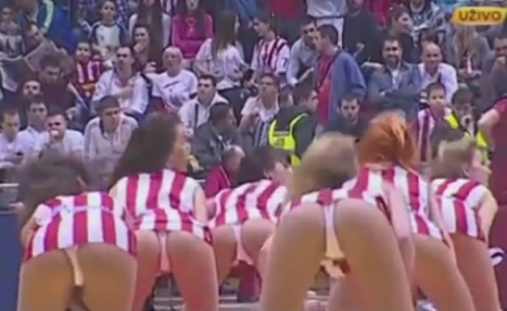 Ovog puta pokazala je sve! (FOTO)