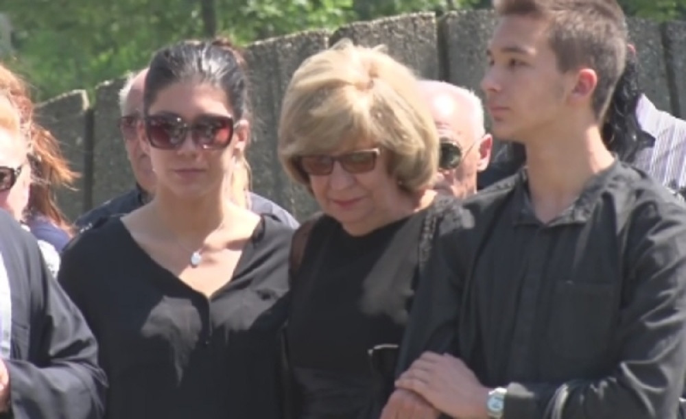 Na pomenu Bati Živojinoviću pojavili se se samo oni! (VIDEO)