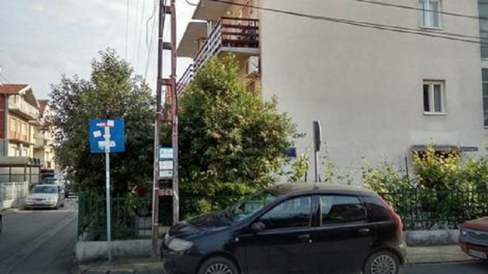 Dečak koji je pucao sebi u glavu podlegao povredama!