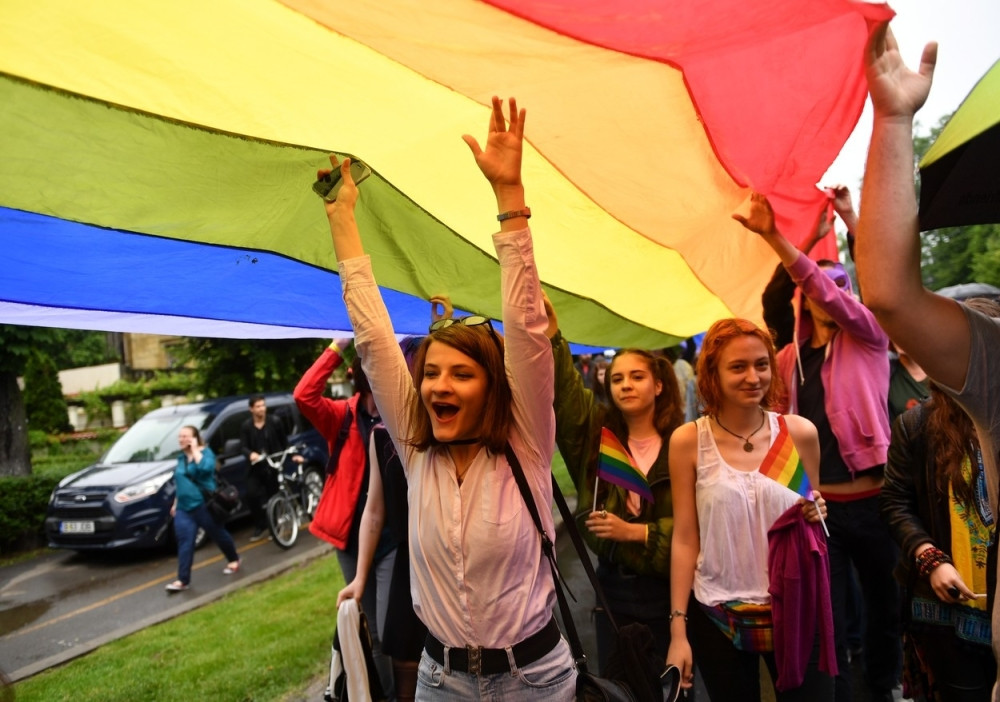 U Bukureštu održana parada ponosa (FOTO)