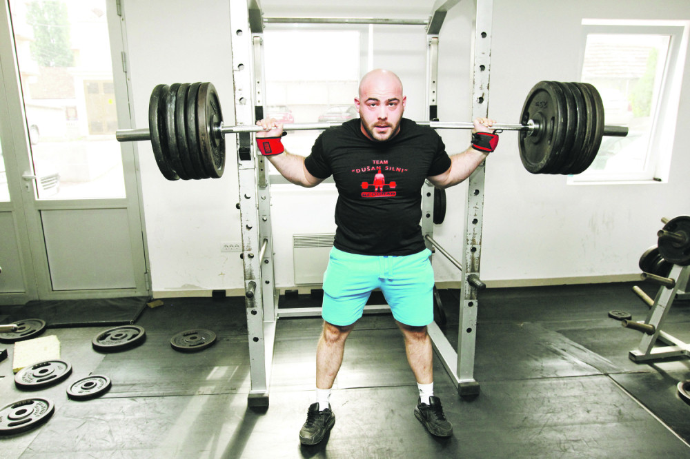 Beograđanin ko od šale podiže 327 kilograma!