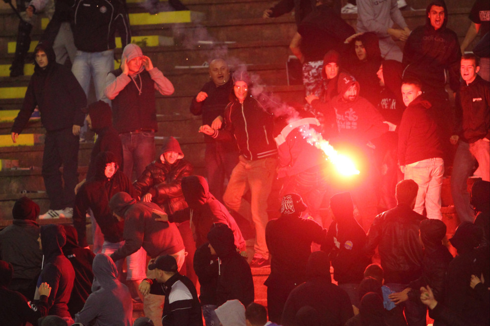 Huligani spremni za krvavi obračun!