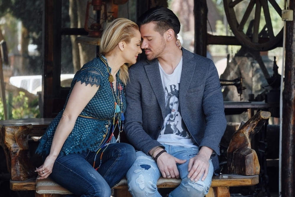 Izgubili su osobu za koju su oboje bili vezani, Rašina majka neutešna (FOTO/VIDEO)