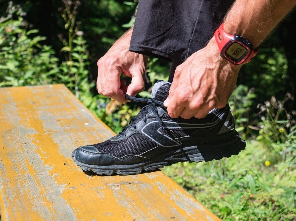 Čemu služi poslednja rupica na patikama (VIDEO)