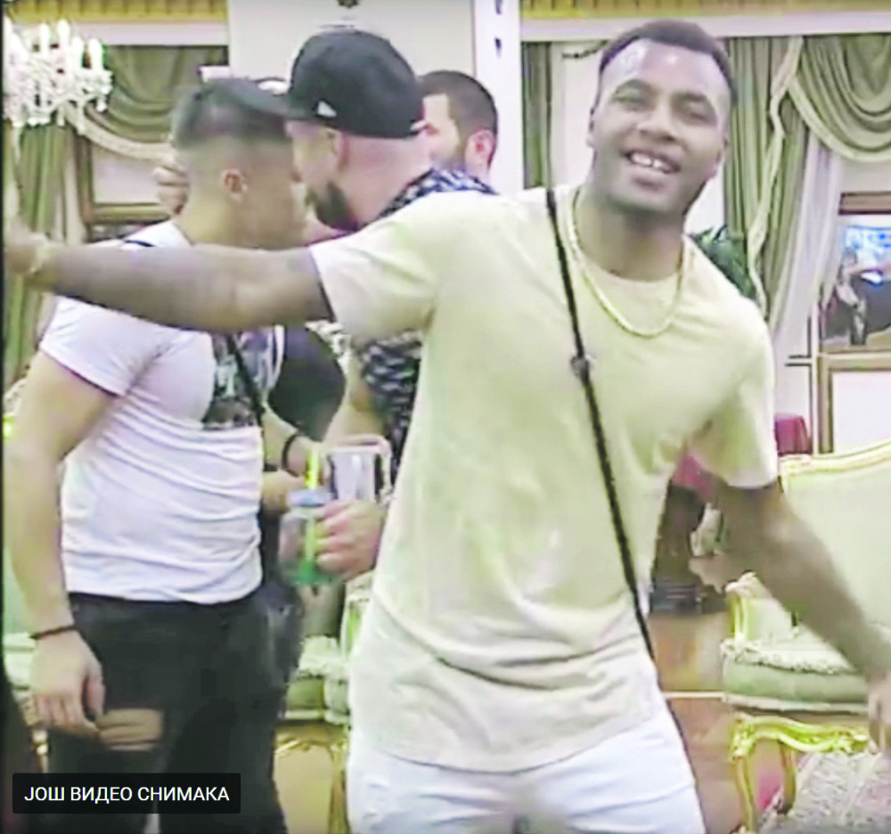 Začarao je sve žene u "Parovima", a sada ima problem (VIDEO)