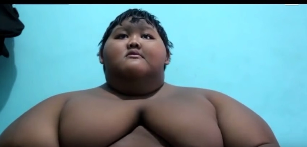 Ima 10 godina i 200 kilograma! (VIDEO)