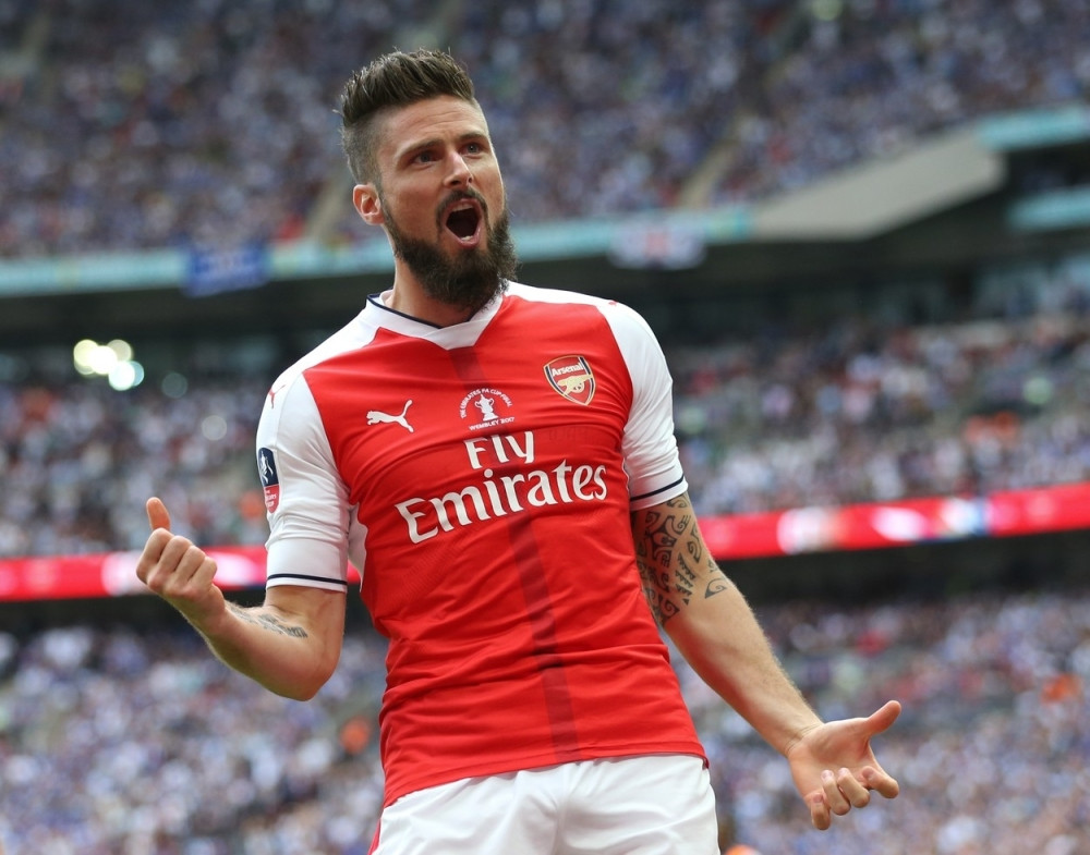 Fudbaler posle čijih golova umiru slavne ličnosti stiže u Juventus!