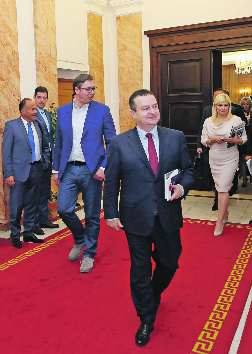 Spala knjiga na Ivicu i Anu!