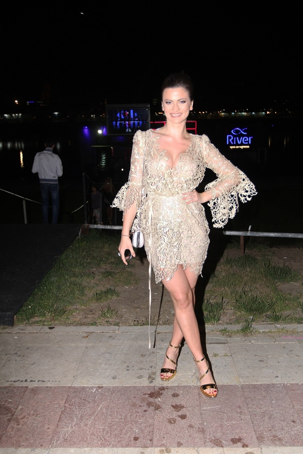 Ide leto, a ja sam frigidna (VIDEO)