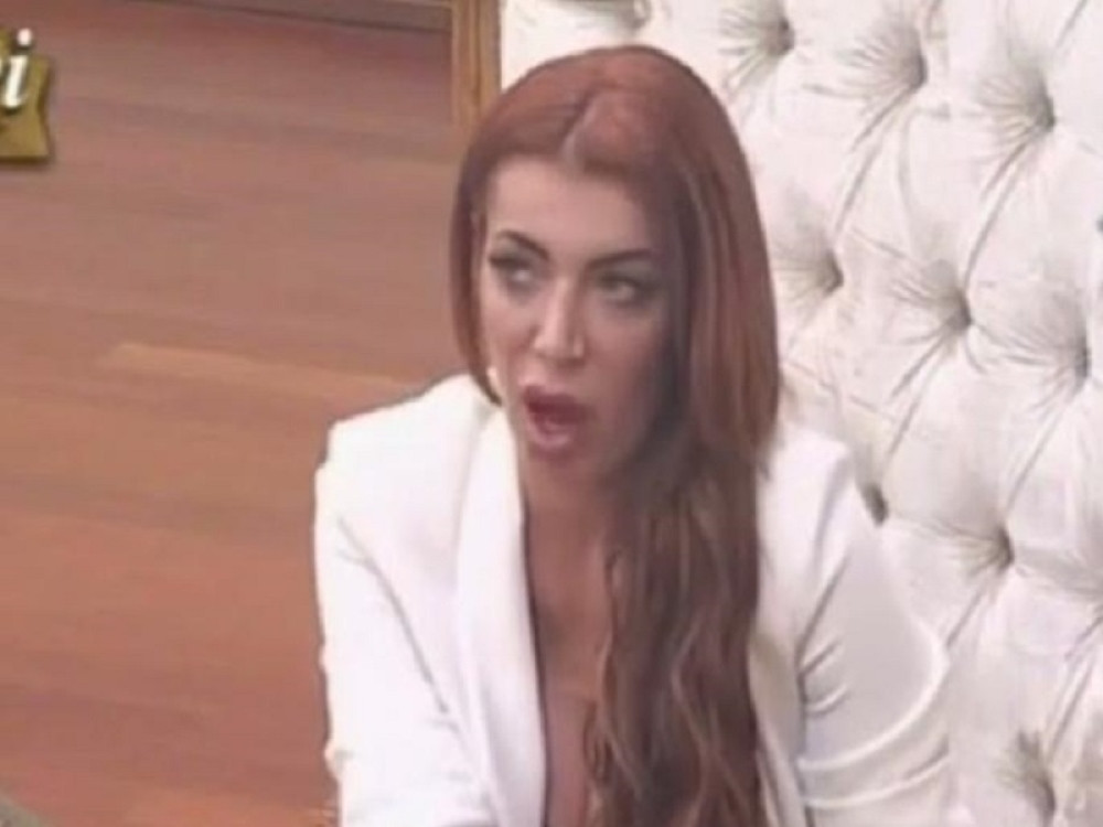 Mirela pred svima ručno zadovoljavala Milija (VIDEO)