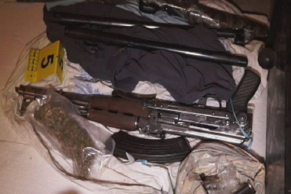 Zaplenjena droga i oružja u Beogradu