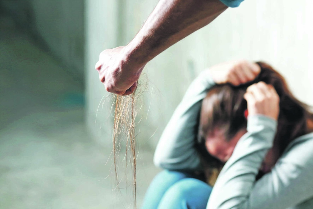 Pronašli su je izbodenu i obešenu na drvetu... Ubistvo trudnice u osmom mesecu je najgori epilog nasilja nad ženama!