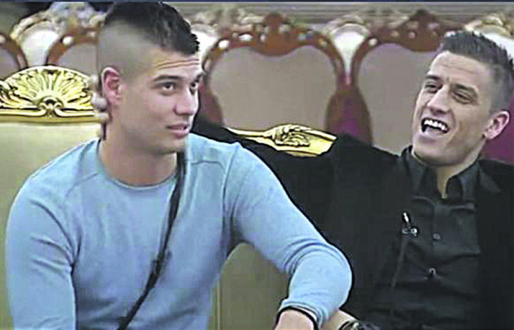 Evo šta je majka Biljana PRIREDILA DEJANU na dan NJEGOVOG ROĐENDANA