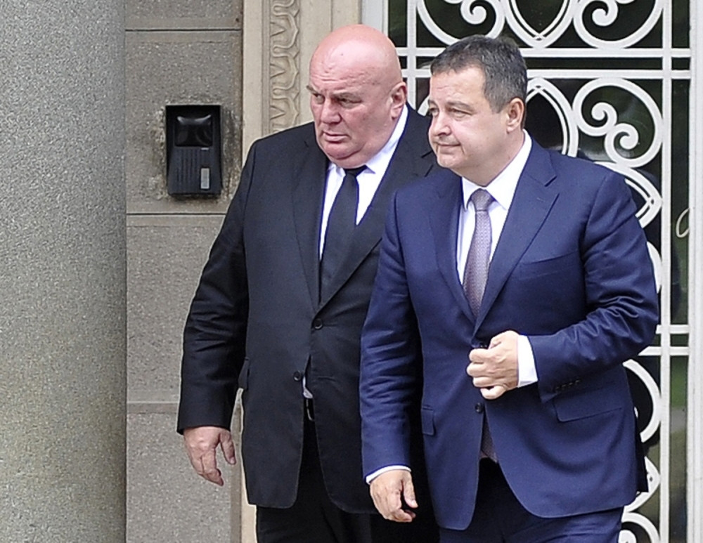 Vučić sve kuva na tihoj vatri