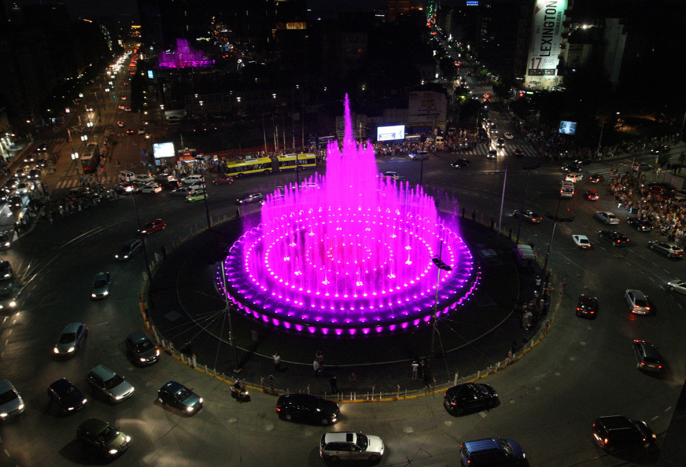 Pesma koja se čula sa fontane oduševila Beograđane