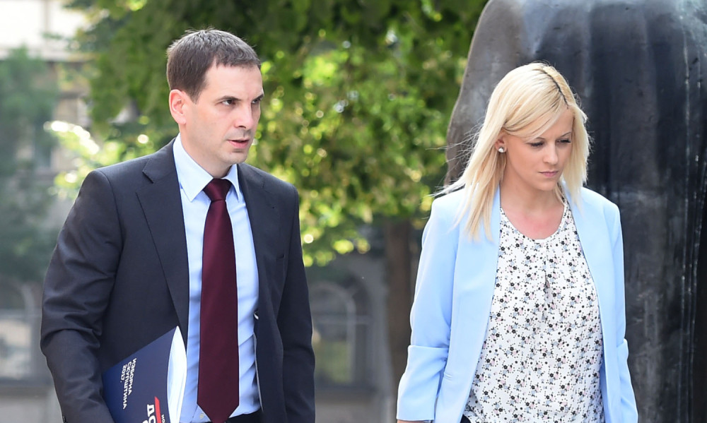 DSS predstavio svoju „barbiku“!