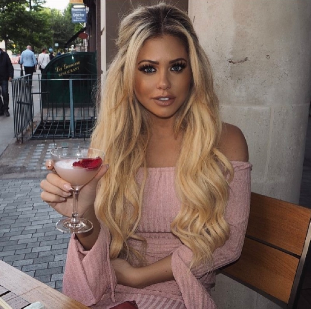 Ćerka legendarnog fudbalera se skinula gola! (FOTO)