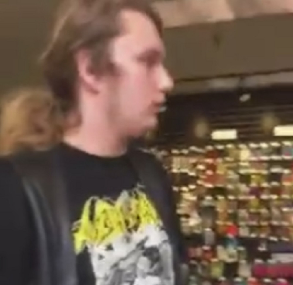 Za rođendan ga je iznenadio - preminuli otac! (VIDEO)