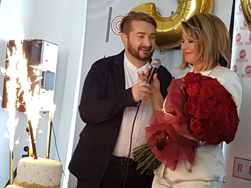 Neda Ukraden dobila priznanje za najtiražniju pevačicu!