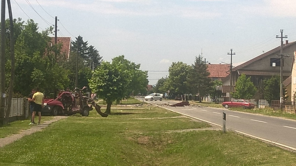 Razneli čoveka bombom