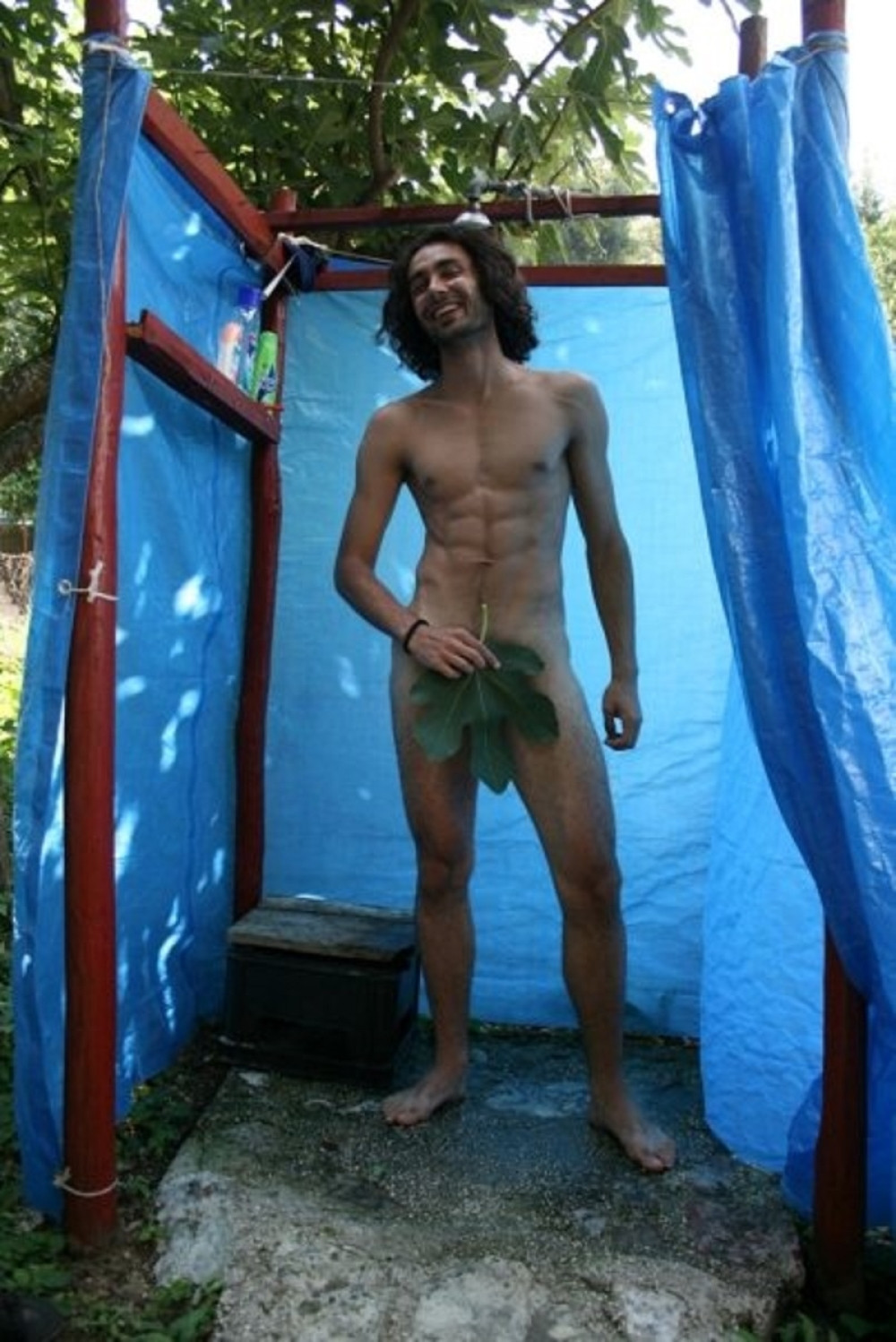 Golać sa fejsa vređao Vučića!