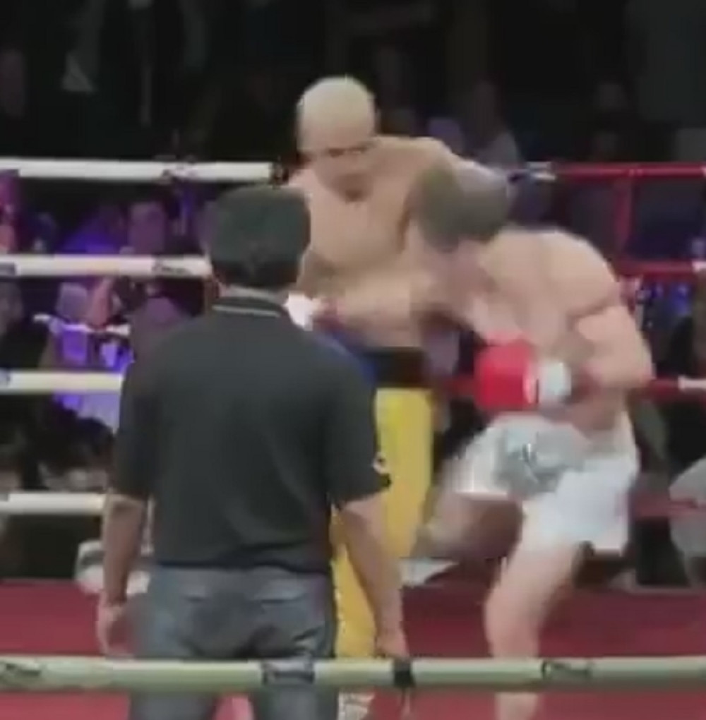 Monah ušao u ring protiv profi borca, usledio je ŠOK! (VIDEO)