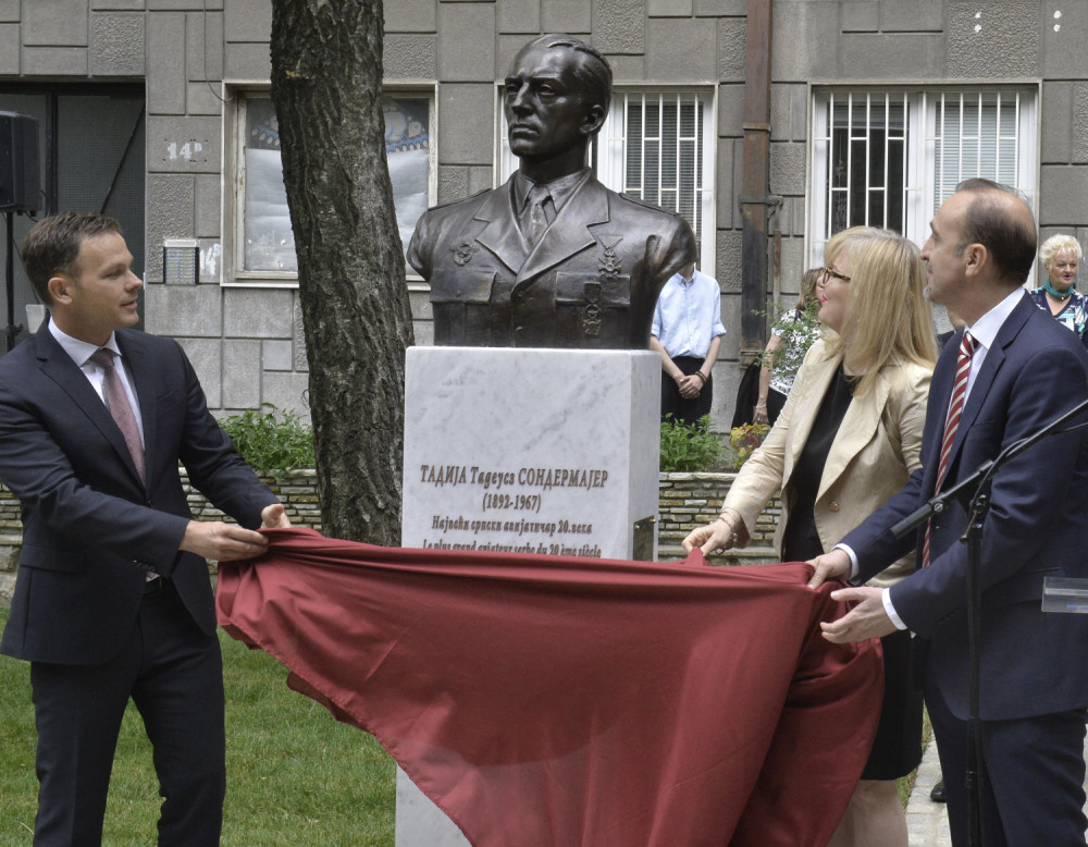 Mali otkrio bistu najvećem srpskom avijatičaru 20. veka