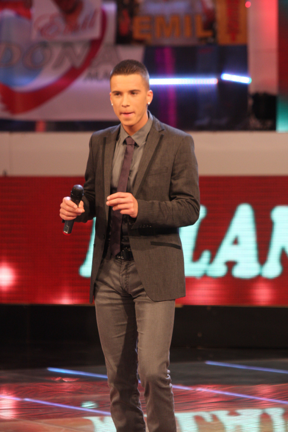 Volim da popijem na svojim nastupima, jer mi svi šalju ture!