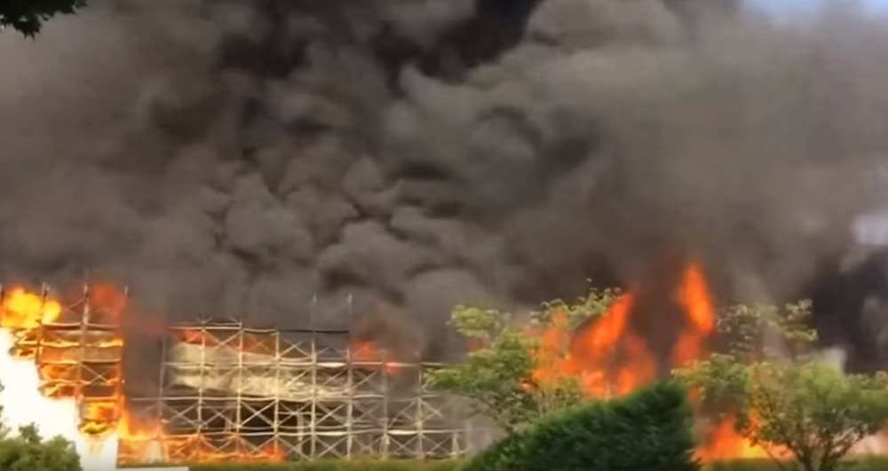 Vatrenu stihiju gasi čak 50 vatrogasnih ekipa (FOTO+VIDEO)