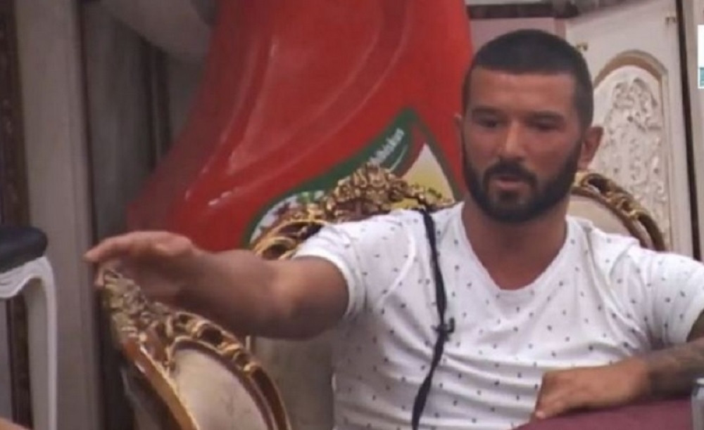 Lakić raskinuo sa Izabelom, i to zbog emisije!