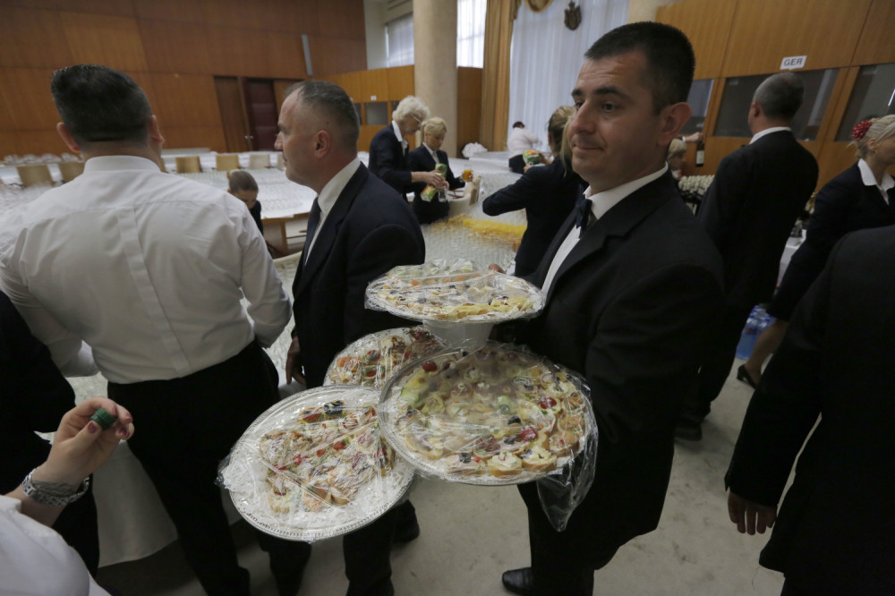 Meso donirano deci iz Zvečanske!