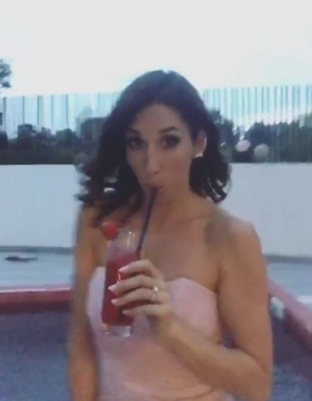 Jelisaveta se opijala na devojačkoj večeri