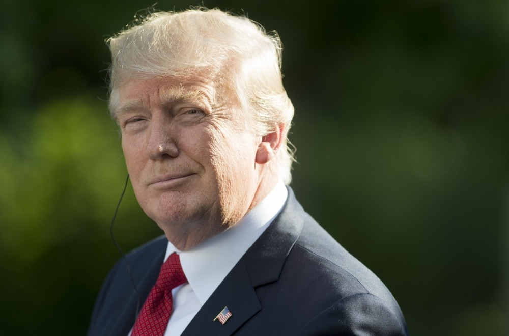 Tramp planira da smanji kaznu osuđenom Srbinu!