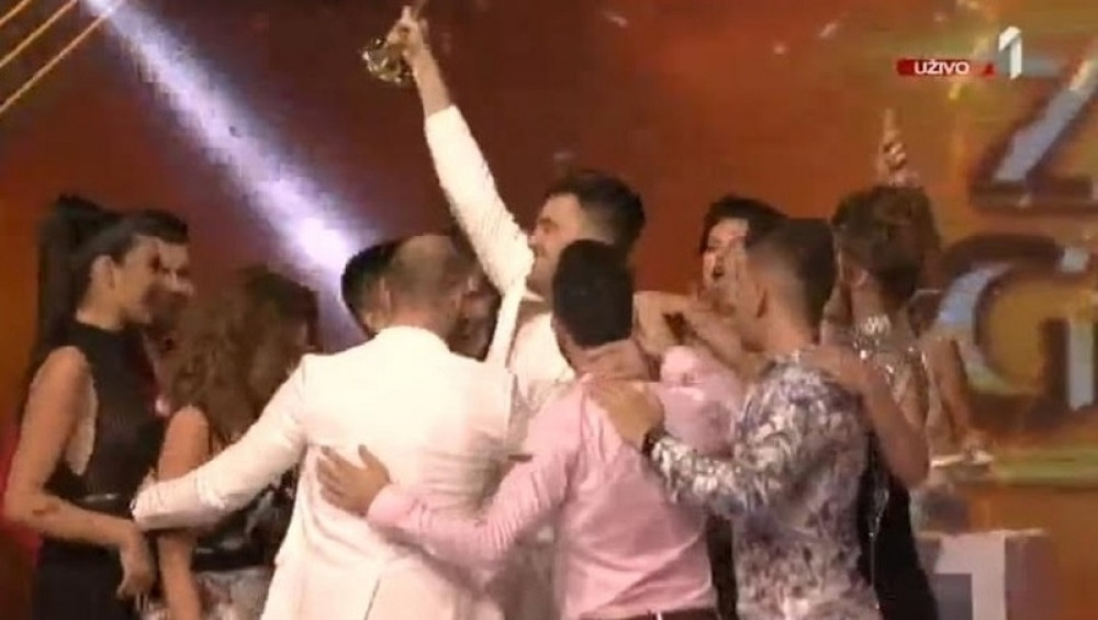 Pobednik "Zvezde Granda" po drugi put postaje otac! Njegova supruga saznala kog je pola beba!