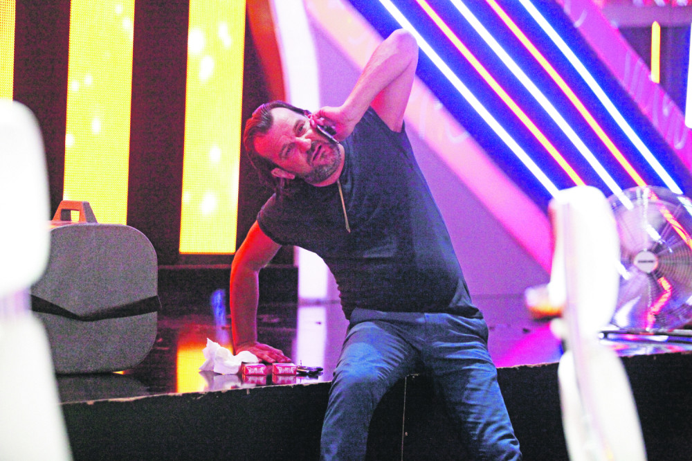 Lukas prso zbog razvoda!