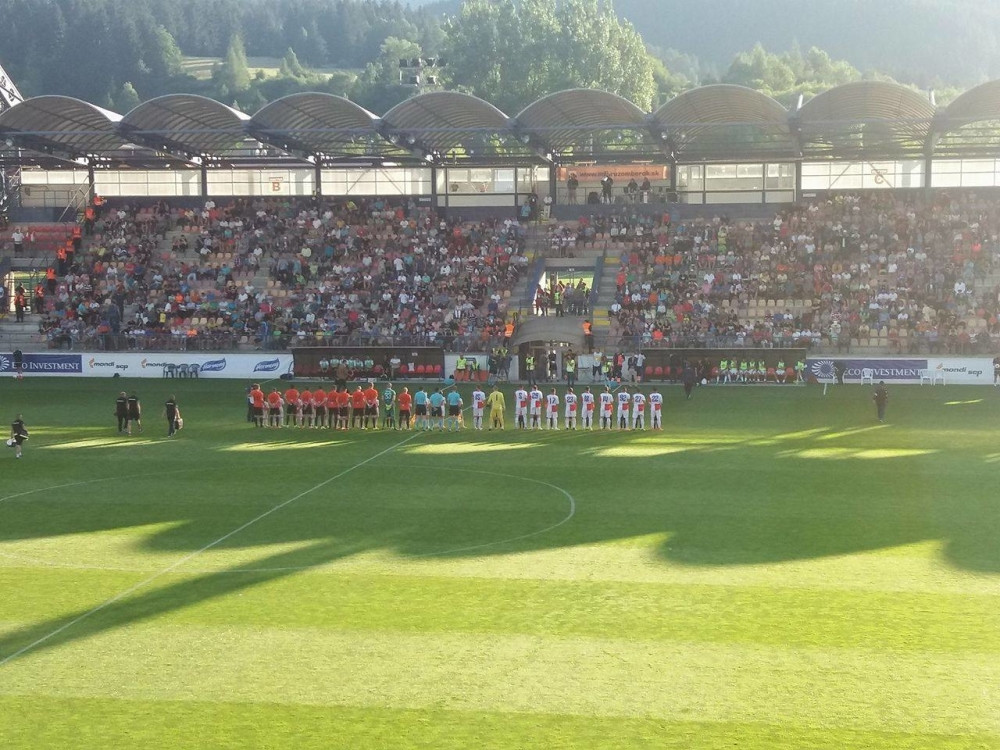 Ludnica u Ivanjici, Zemun demolirao Vošu