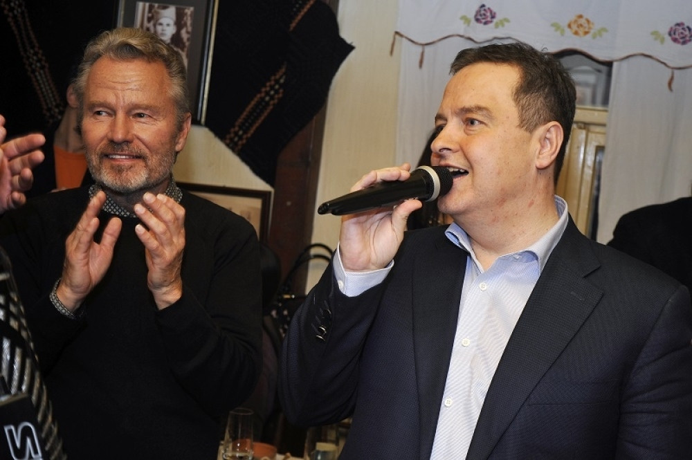 Ovako je Dačić proslavio sinovljevo punoletstvo (FOTO + VIDEO)